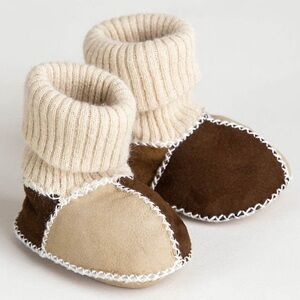 Overland Spanish Merino Sheepskin Booties for baby